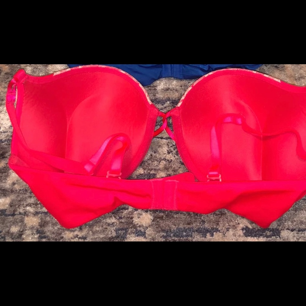 🛑SOLD 🛑Victoria Secret Bombshell Bra - Picture 2 of 4